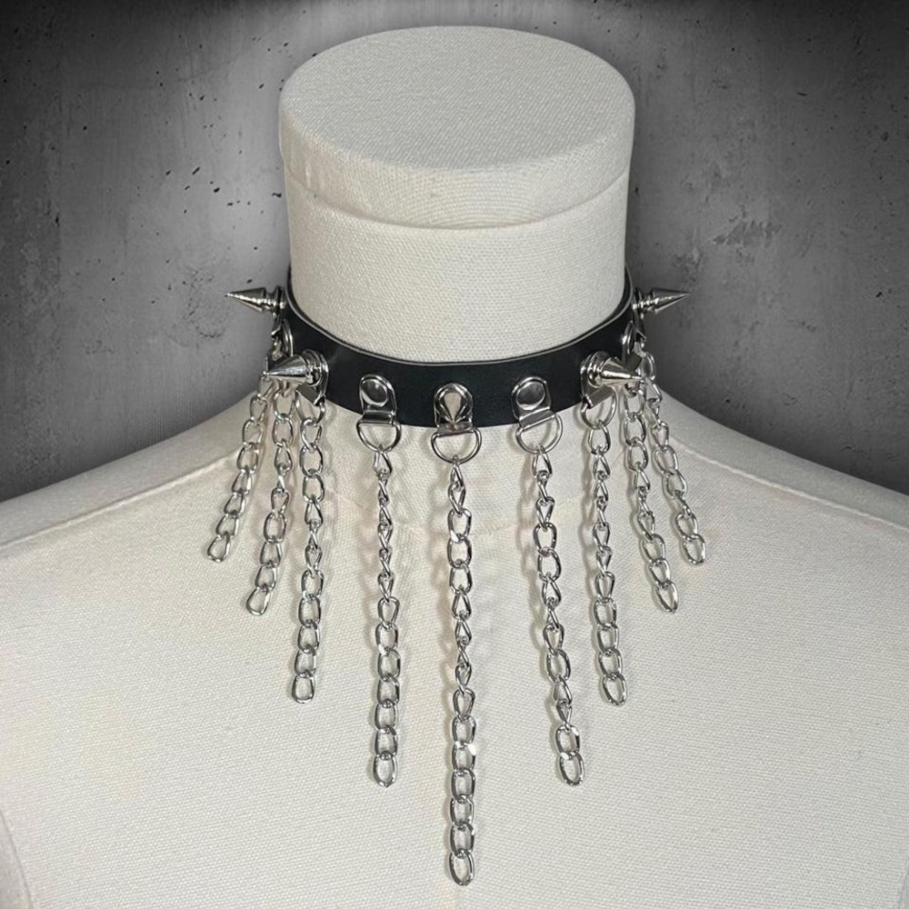 Black PU Spike Studded Chain Choker Necklace - Picture 6 of 7